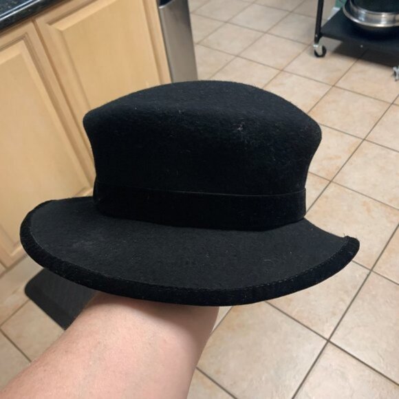 vtg Liz Clairborne Black Hat with Bow Detail - Picture 2 of 6